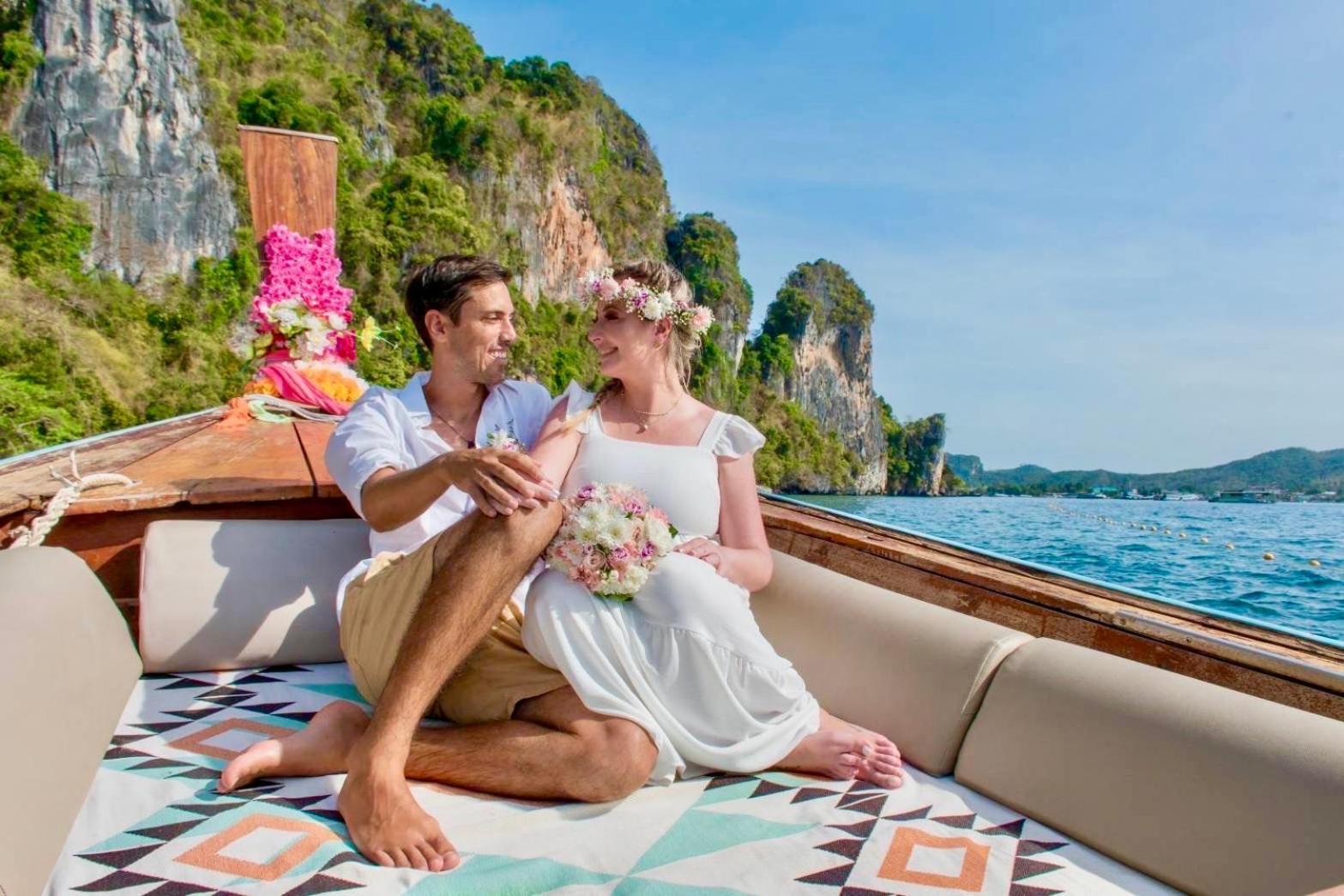 Phi Phi Maiyada Resort Exterior photo