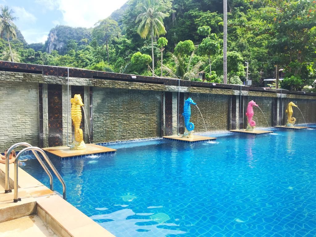 Phi Phi Maiyada Resort Exterior photo