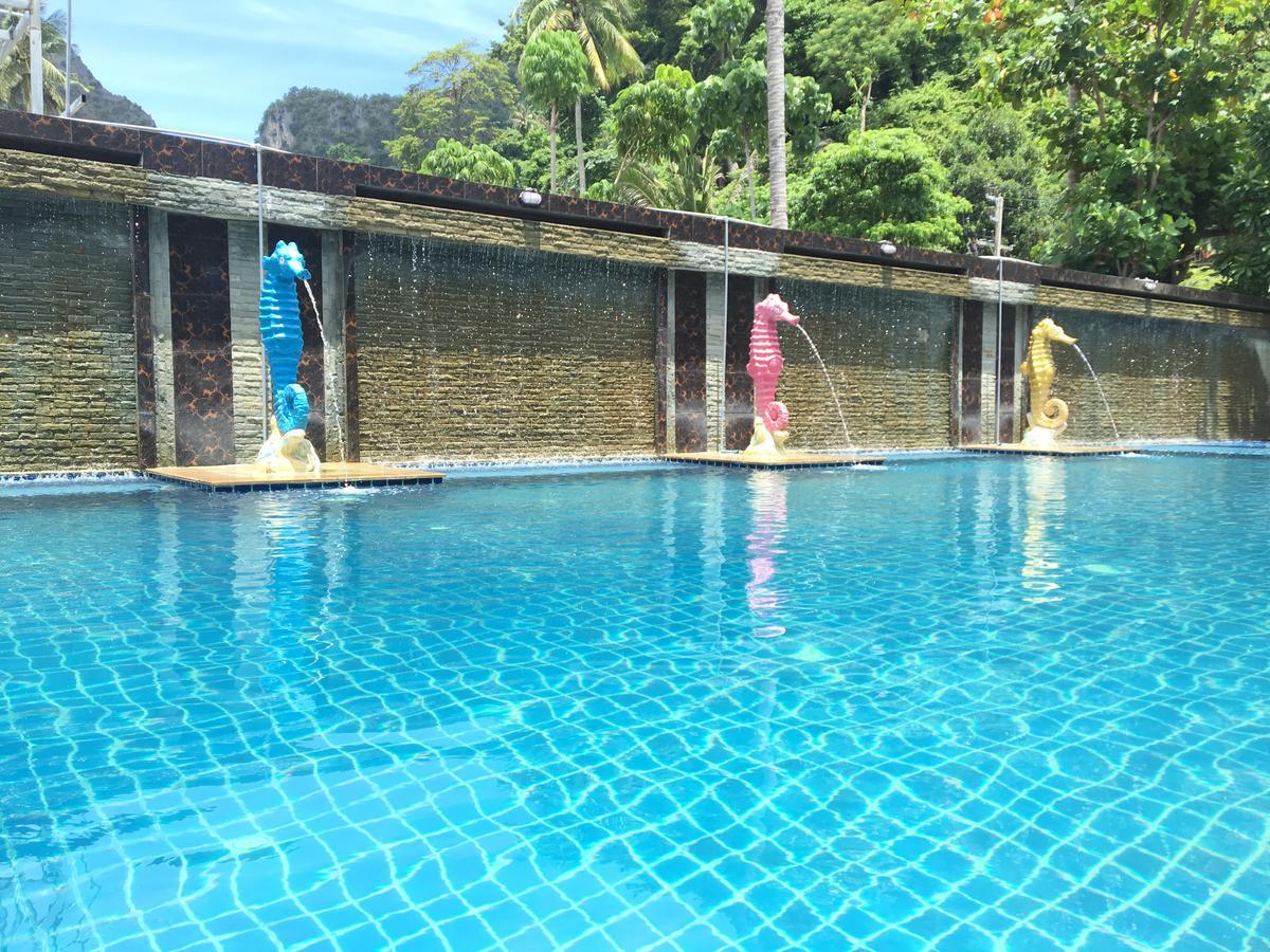Phi Phi Maiyada Resort Exterior photo