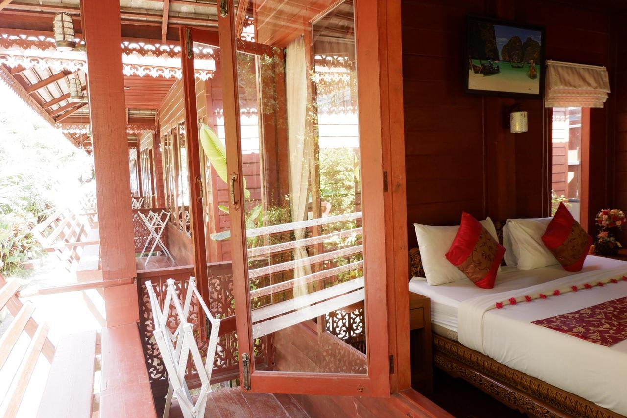 Phi Phi Maiyada Resort Exterior photo