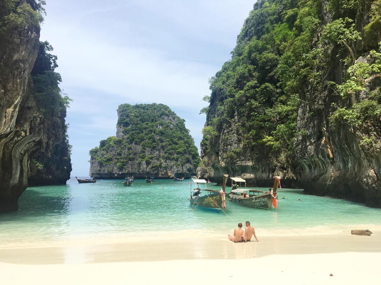 Phi Phi Maiyada Resort Exterior photo