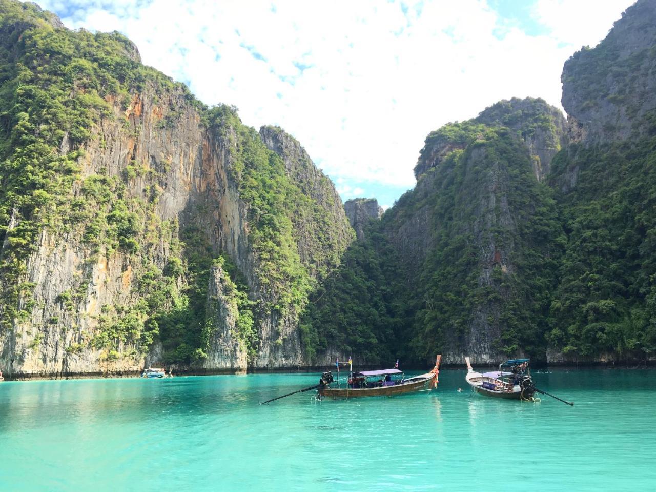 Phi Phi Maiyada Resort Exterior photo