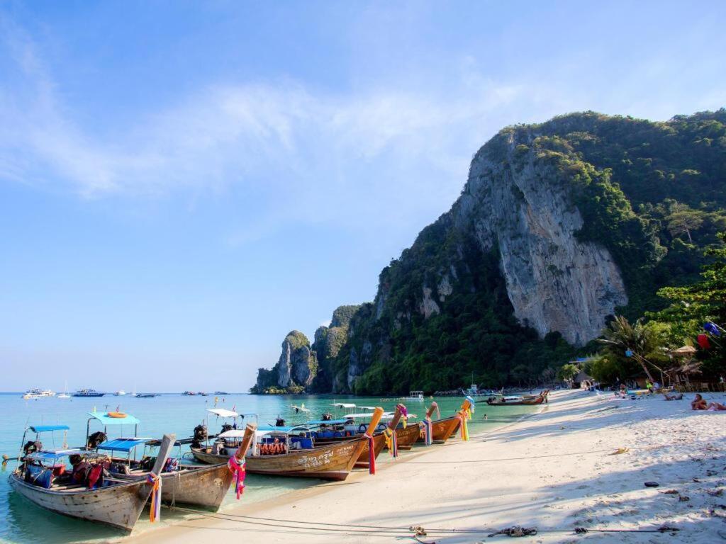 Phi Phi Maiyada Resort Exterior photo